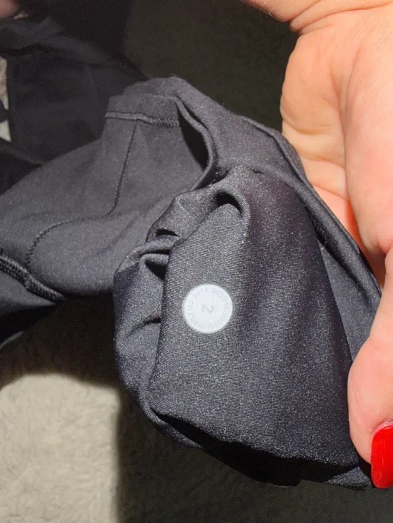 Size 0-2 Lululemon legging bundle - Picture 3 of 8